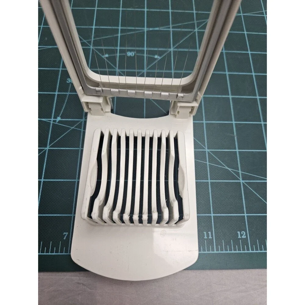 The Pampered Chef Egg Slicer With Nylon Stainless Steel White #1182 USA Made